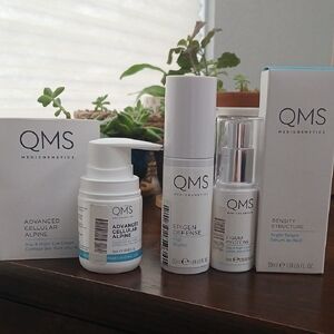 QMS Medicosmetics Skincare Moisturizer Set - White and Silver